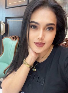 professional Tantra massage - escort in Dubai Photo 1 of 5