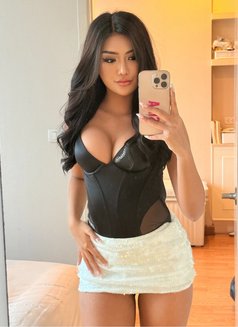 Maya - escort in Dubai Photo 5 of 10