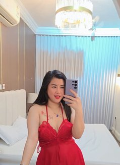 Maya - puta in Khobar Photo 5 of 5