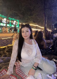 Maya - escort in Pattaya Photo 2 of 5