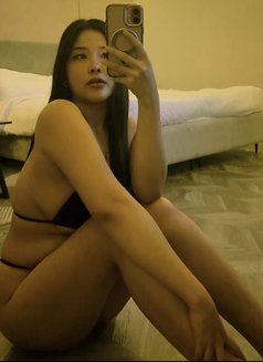 Maya - masseuse in Riyadh Photo 2 of 8
