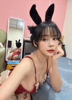 Maya - masseuse in Taipei Photo 3 of 8