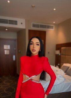 Maya Shemale good top & bottom - Acompañantes transexual in Dubai Photo 9 of 16