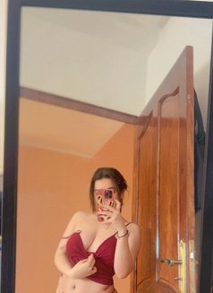 Maya Tharwat - escort in Cairo Photo 4 of 8