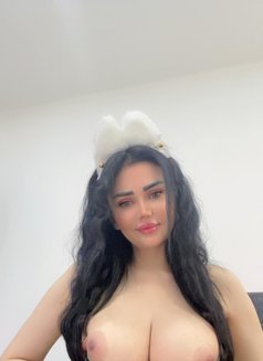 Maya The Queen - puta in Abu Dhabi Photo 16 of 16