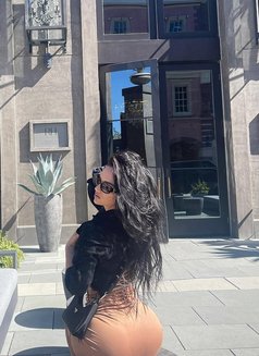 Maya - escort in Dubai Photo 1 of 14