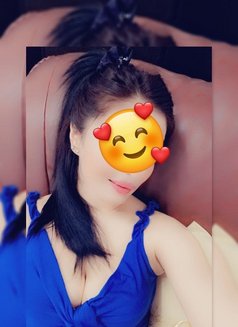 Maya - escort in Muscat Photo 2 of 5