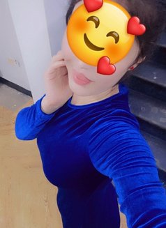 Maya - escort in Muscat Photo 5 of 5