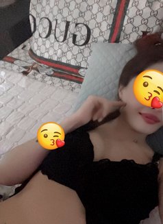 Maya - escort in Muscat Photo 5 of 6