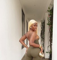 Maya Wants You Tonight - puta in Gurgaon Photo 1 of 2