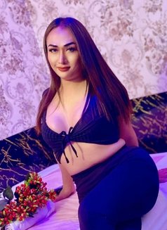 Maya786789m - Transsexual escort in Dubai Photo 2 of 3