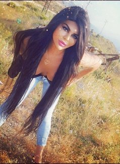 Mayaa Saliba - Transsexual escort in Beirut Photo 3 of 10
