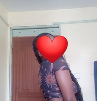 Mayah - Intérprete de adultos in Nairobi