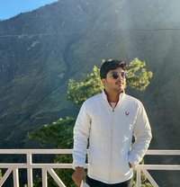 Mayank Dahiya - Male escort in New Delhi
