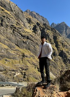 Mayank Dahiya - Male escort in New Delhi Photo 2 of 2