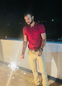 Mayank Fucking & Sucking Expert - Male escort in Mumbai Photo 1 of 3