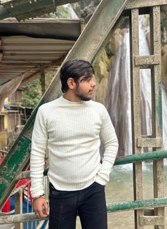 Mayank - Male escort in Gurgaon Photo 5 of 5