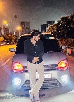 Mayank_Premium Gurgao - Male escort in Gurgaon Photo 7 of 14