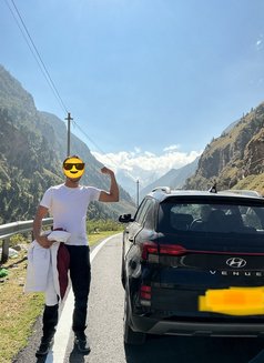 Mayank - Acompañantes masculino in New Delhi Photo 2 of 3