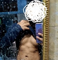 Mayank K - Acompañantes masculino in New Delhi