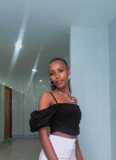 Mayce - masseuse in Nairobi Photo 4 of 4