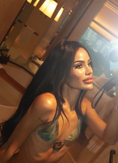 Maylada X - Transsexual escort in Singapore Photo 4 of 17