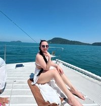 Mayleeya sex & massage - puta in Muscat
