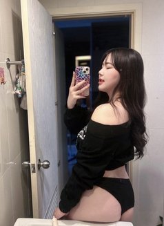 Maynie Kitty Young Girls 20 Years old - puta in Bangkok Photo 29 of 30