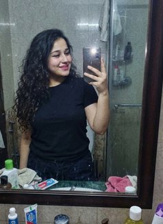 Mayra Escort - escort in Kochi Photo 3 of 6