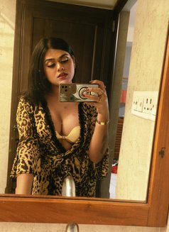 Mayra Roy - Transsexual escort in Rajkot Photo 12 of 12
