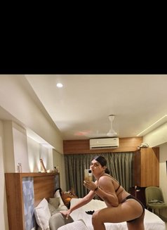 Mayra Roy - Acompañantes transexual in Mumbai Photo 2 of 4