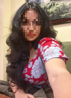 Mayra Trivendrum Escort - puta in Thiruvananthapuram Photo 1 of 3