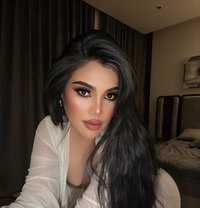 Maythiira - puta in Riyadh