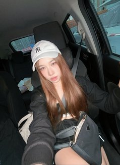 Mayu Sukumvit outcall - puta in Bangkok Photo 6 of 9