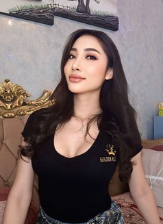 Mayu - masseuse in Dubai Photo 2 of 4