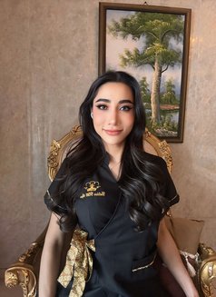 Mayu - masseuse in Dubai Photo 10 of 11