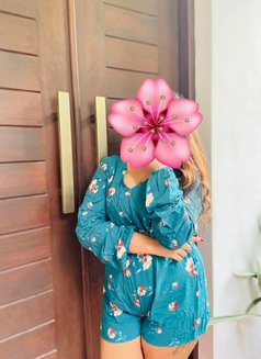 Mayumi - escort in Colombo Photo 2 of 9