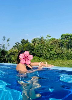 Mayumi - escort in Colombo Photo 7 of 9