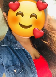 Mayumi - puta in Colombo Photo 4 of 5