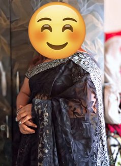 Mayuri Independent Marathi Housewife Gfe - puta in Pune Photo 1 of 2
