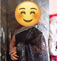 Mayuri Independent Marathi Housewife Gfe - puta in Pune Photo 1 of 2