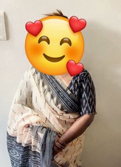 Mayuri Independent Marathi Housewife Gfe - puta in Pune Photo 2 of 2