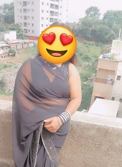 Mayuri - escort in Pune Photo 1 of 3
