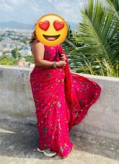 Mayuri - escort in Pune Photo 1 of 4