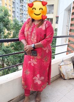 Mayuri - escort in Pune Photo 4 of 4
