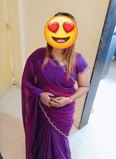 Mayuri - escort in Pune Photo 2 of 6
