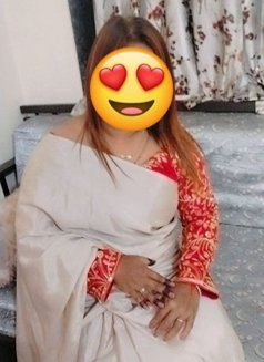 Mayuri - escort in Pune Photo 4 of 6