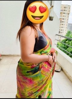 Mayuri - escort in Pune Photo 1 of 5