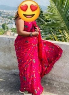 Mayuri - escort in Pune Photo 3 of 5