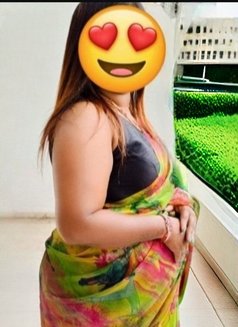 Mayuri - escort in Pune Photo 1 of 5